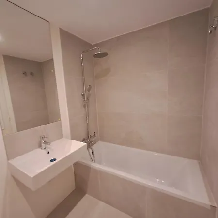 Lovely Spacious 2 Bedroom Flat Between Marbella And Apartment Estepona