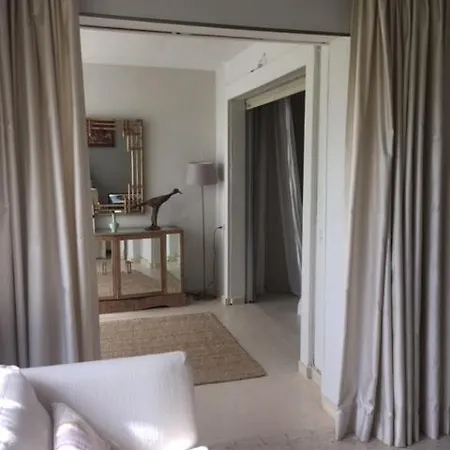 Lovely Spacious 2 Bedroom Flat Between Marbella And Estepona
