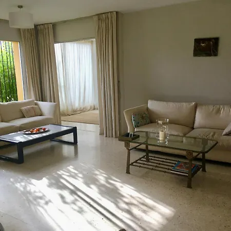 Lovely Spacious 2 Bedroom Flat Between Marbella And Estepona