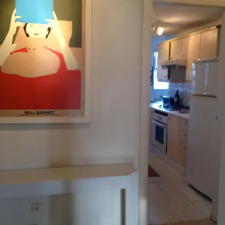Lovely Spacious 2 Bedroom Flat Between Marbella And 公寓